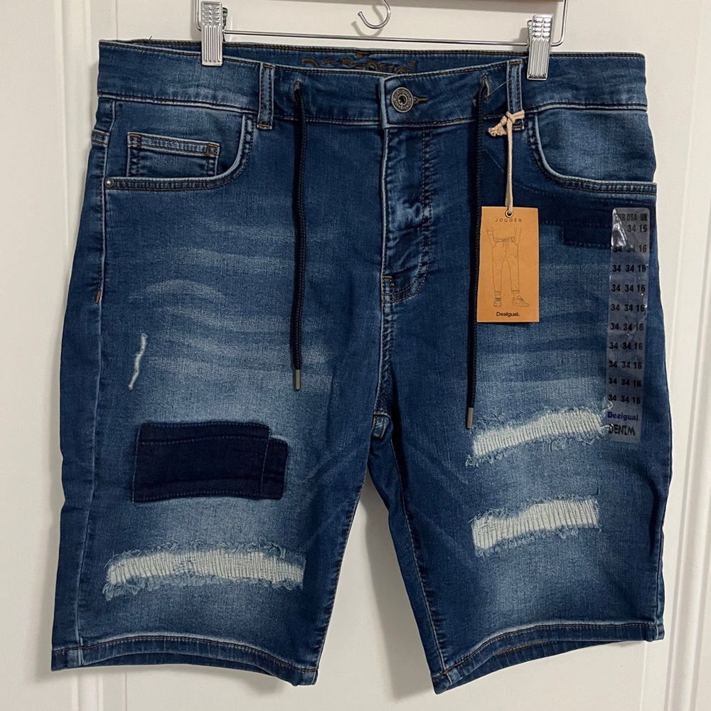 NWT - Desigual Men’s Ripped Washed Denim Jogger Short - Size 34